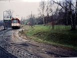P(t?)-Wagen 644 (?) auf Linie 12 an der Endhaltestelle Bergen Richtung Konstablerwache (?) in den 1980er Jahren